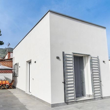 קאריני Nika Nika Holiday House מראה חיצוני תמונה