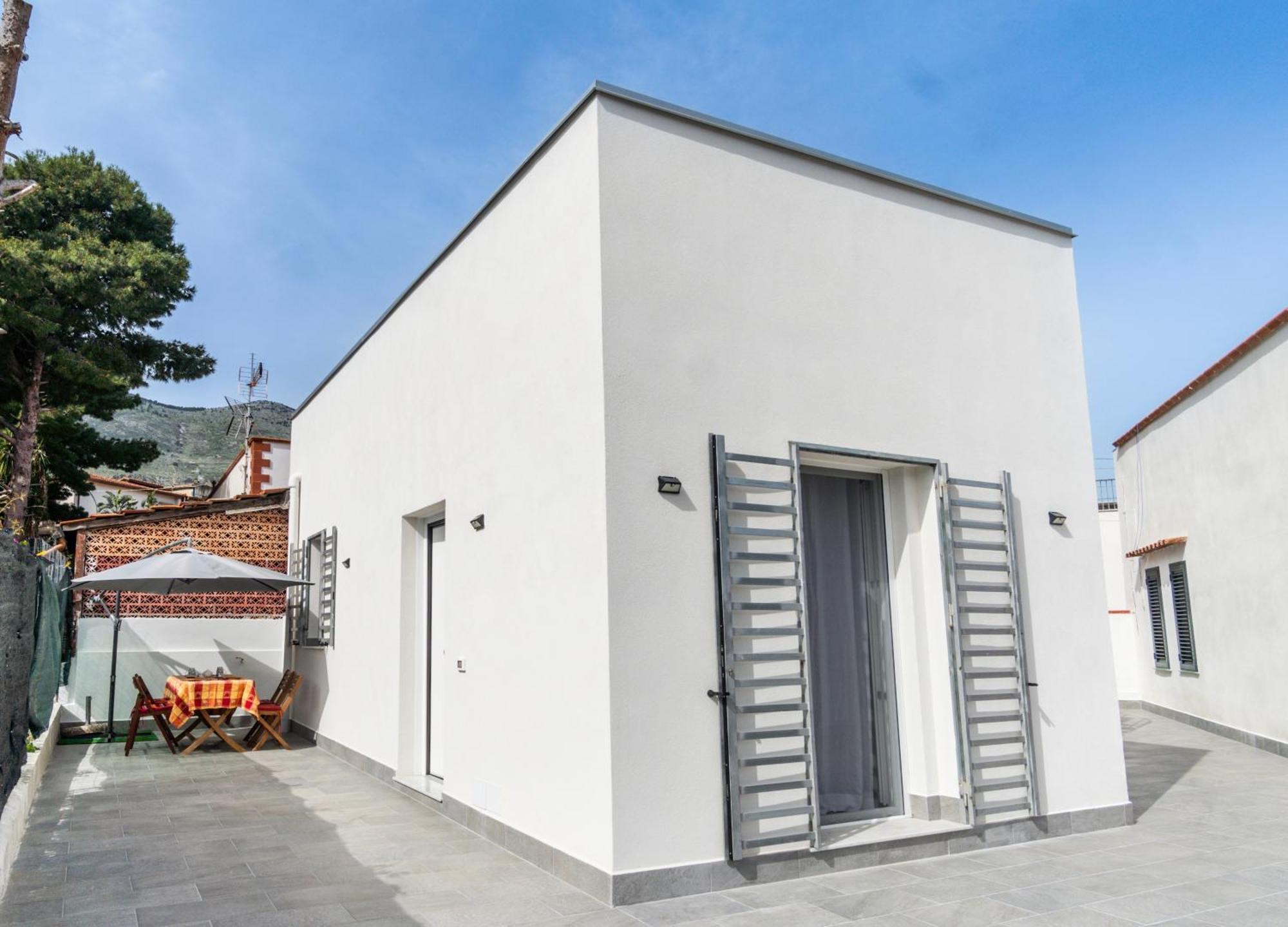 קאריני Nika Nika Holiday House מראה חיצוני תמונה