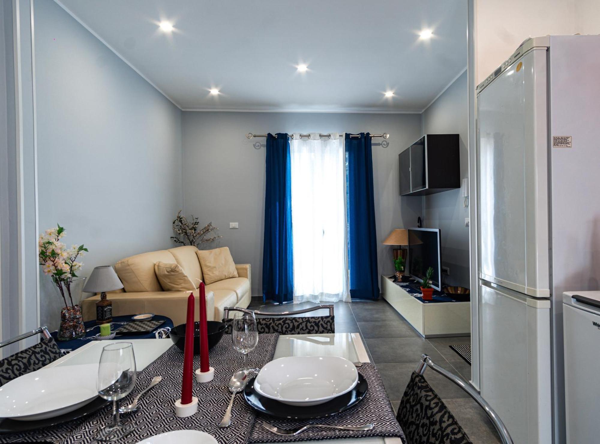 קאריני Nika Nika Holiday House מראה חיצוני תמונה